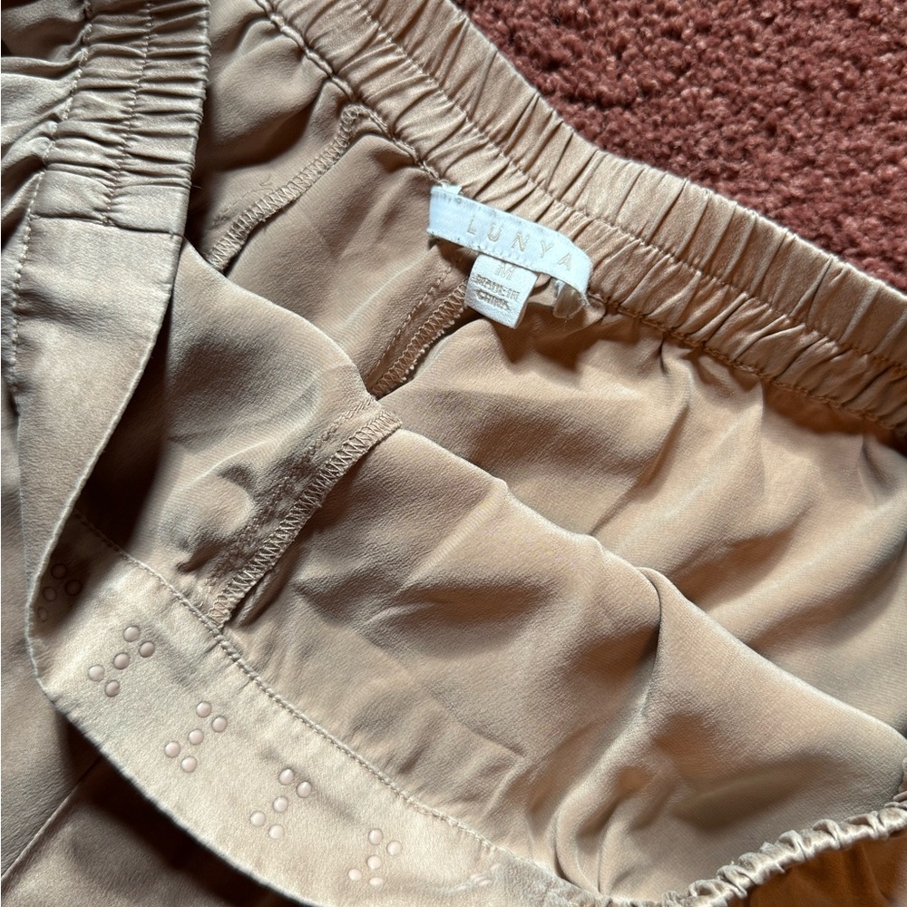 Lunya washable silk sleep shorts M - Picture 4 of 6